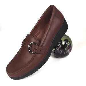 Gravity Defyer cordovan leather loafers w/buckle